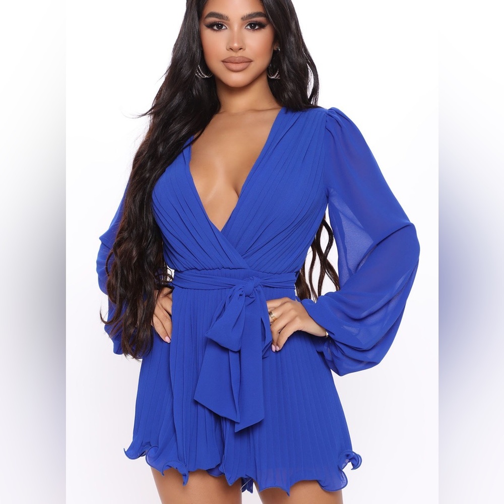 Black pleated/ruffles romper